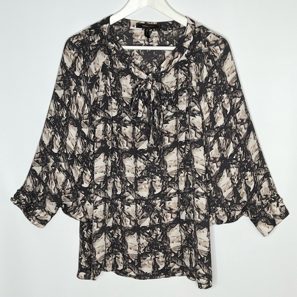 BCBGMAXAZRIA top Silk Tie Keyhole Neck  print relaxed blouson sleeve  medium - Picture 1 of 7